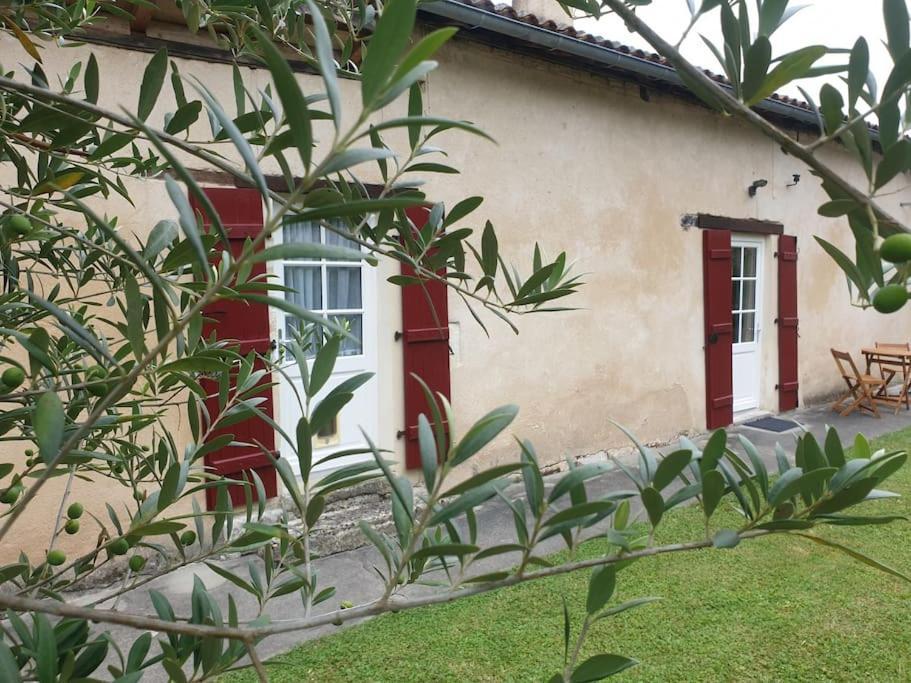 Вілла Le Tourniquet - Aubeterre Tiny House Екстер'єр фото