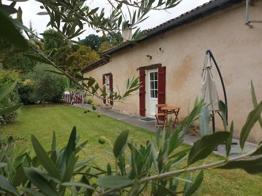 Вілла Le Tourniquet - Aubeterre Tiny House Екстер'єр фото